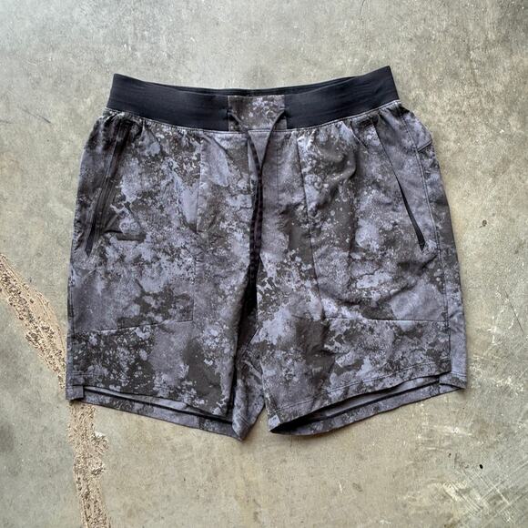 Lululemon License to Train Lined Short 7" Men's M Tactile Print Anchor Black - Picture 1 of 13